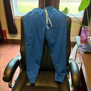 Figs Women's Jogger Scrub pants